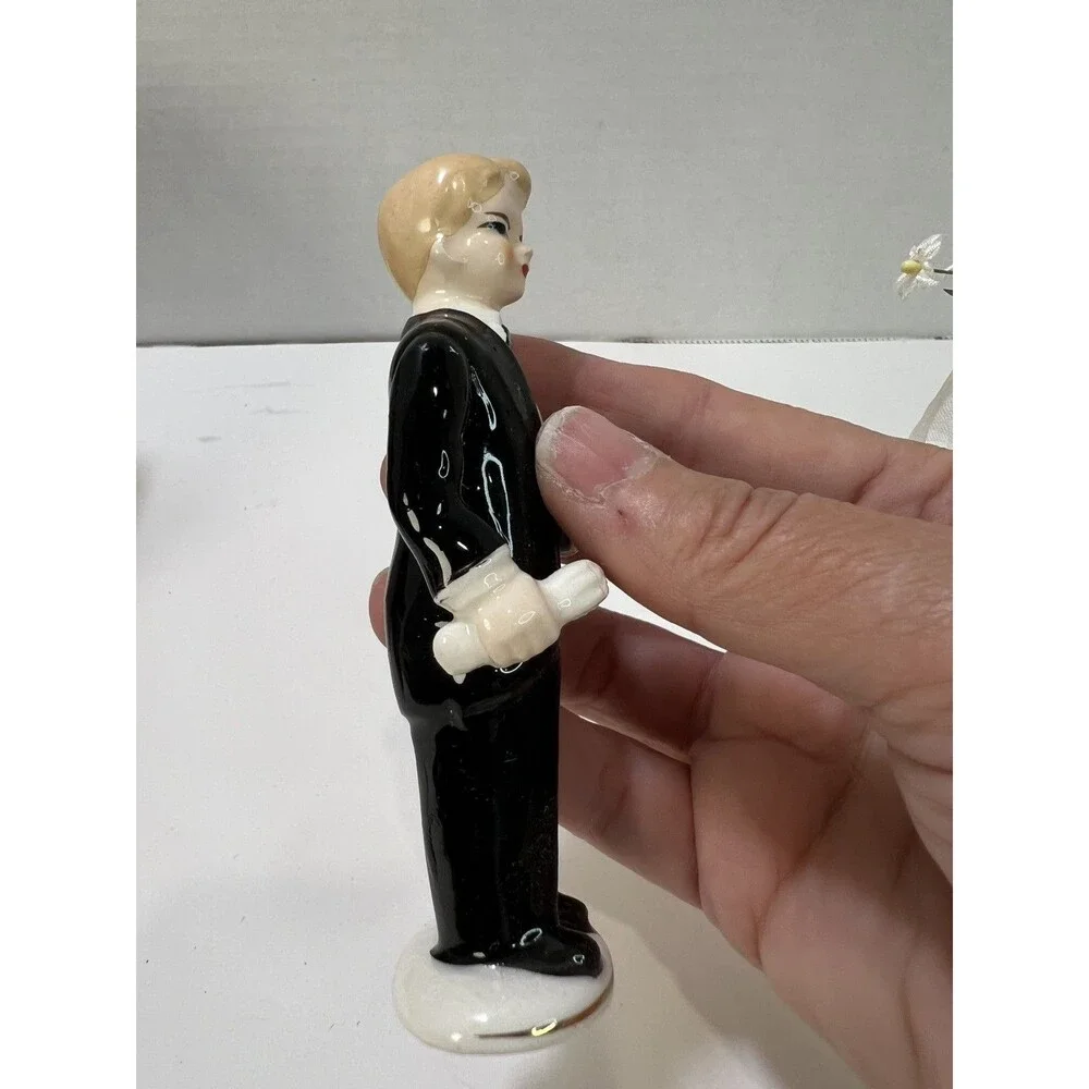 Vintage 1950s Bride & Groom Cake Topper Wedding Traditional Veil Tuxedo Blonde